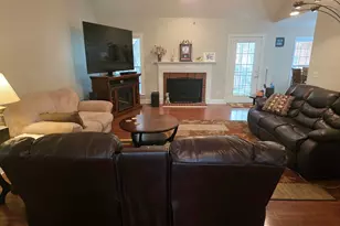 128 Blue Ridge Dr, Statesboro, GA 30458 - Photo 2