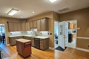 204 Mitculler Ct, Kathleen, GA 31047 - Photo 8