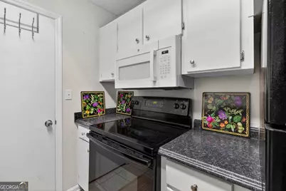 121 S Island Square Drive, Saint Simons, GA 31522 - Photo 10