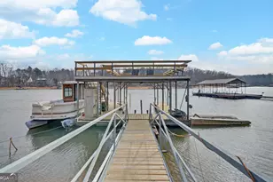 708 Knottywood Dr, Lavonia, GA 30553 - Photo 2