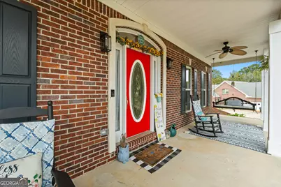 1305 Chester Place, McDonough, GA 30252 - Photo 10