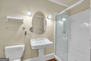 661 E Walton St, Madison, GA 30650 - Photo 22