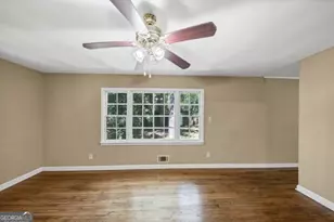 6764 Brookwood Cir, Jonesboro, GA 30236 - Photo 8