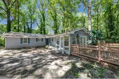 6764 Brookwood Circle, Jonesboro, GA 30236 - Photo 2