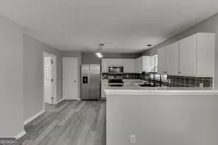 4041 Plantation Mill Dr, Buford, GA 30519 - Photo 6