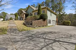 172 Jefferson Dr, Dallas, GA 30132 - Photo 2