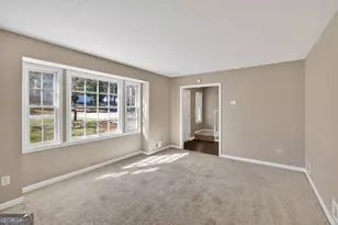 505 Rockborough Terrace, Stone Mountain, GA 30083 - Photo 4