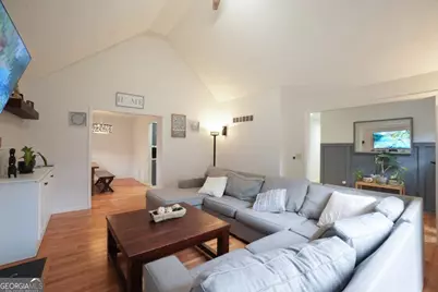 715 Lake Point Drive, Woodstock, GA 30189 - Photo 6