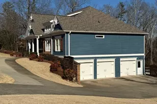 607 Black Hawk Ln, Canton, GA 30114 - Photo 2