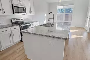 5240 Fox Den Rd, Oakwood, GA 30566 - Photo 8