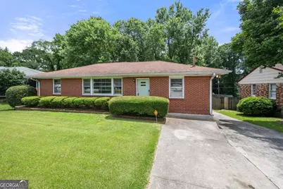 135 5th Avenue, Jonesboro, GA 30236 - Photo 2