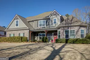 201 Country Lake Dr, Senoia, GA 30276 - Photo 4