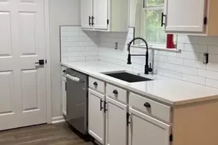 60 Doe Run Dr, Sharpsburg, GA 30277 - Photo 8