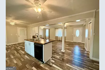 36 N Cromartie Street, Hazlehurst, GA 31539 - Photo 4