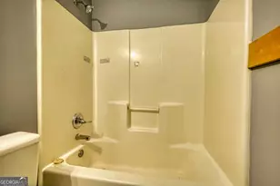 2313 Laura Ct NE, Milledgeville, GA 31061 - Photo 18