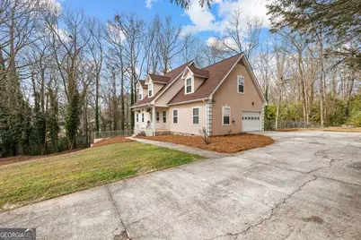 1605 Pinebrook Drive, Griffin, GA 30224 - Photo 4