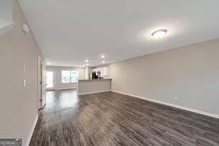 320 Ashigan St, Union City, GA 30291 - Photo 2