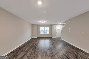 320 Ashigan St, Union City, GA 30291 - Photo 6