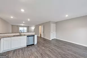 320 Ashigan St, Union City, GA 30291 - Photo 12