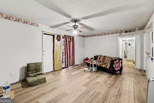 120 Camelot Dr, Atlanta, GA 30349 - Photo 2