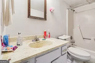 120 Camelot Dr, Atlanta, GA 30349 - Photo 16