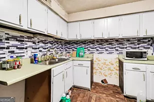 120 Camelot Dr, Atlanta, GA 30349 - Photo 8