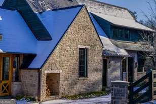 814 Summit Ridge, Clarkesville, GA 30523 - Photo 2