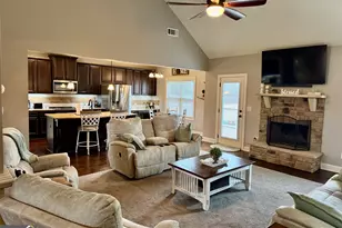 107 Feather Ln, Jackson, GA 30233 - Photo 4