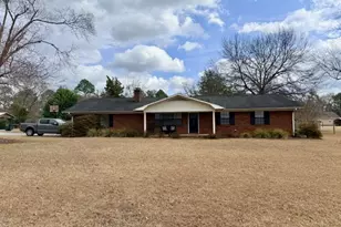 705 S Kennedy St, Metter, GA 30439 - Photo 1