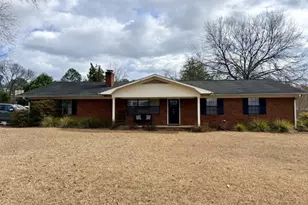 705 S Kennedy St, Metter, GA 30439 - Photo 2