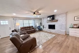 705 S Kennedy St, Metter, GA 30439 - Photo 10