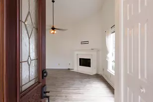 112 Glendale Dr, Peachtree City, GA 30269 - Photo 2