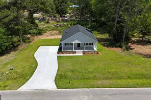 103 Continental St, Glennville, GA 30427 - Photo 1