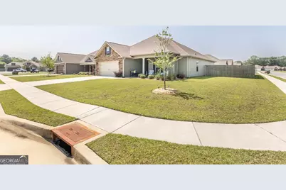 601 Charlestown Way, Bonaire, GA 31005 - Photo 2