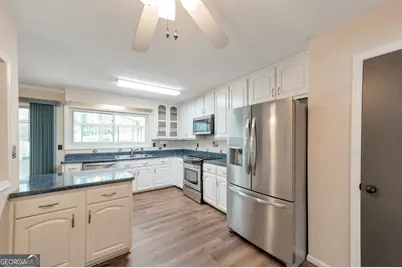 3208 Corktree, Lithonia, GA 30038 - Photo 10