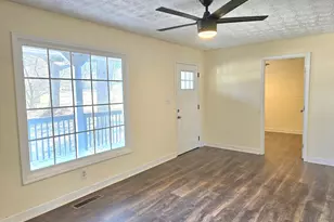 71 Railroad Ave, Jefferson, GA 30549 - Photo 8