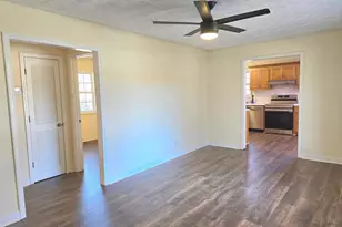 71 Railroad Ave, Jefferson, GA 30549 - Photo 10