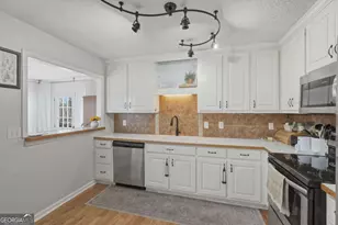 7070 Walnut Mill Ct, Cumming, GA 30040 - Photo 6