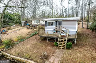 126 Elizabeth Cir, Jackson, GA 30233 - Photo 2