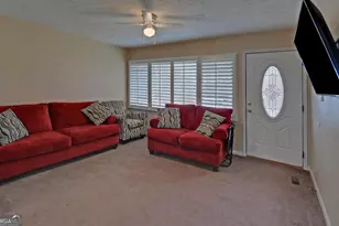 926 Skyline Dr, Toccoa, GA 30577 - Photo 2