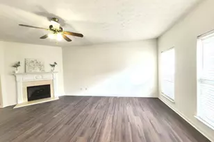 619 Kenridge Way, Suwanee, GA 30024 - Photo 8