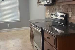 303 S Charity Ln, Warner Robins, GA 31088 - Photo 4