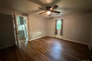 204 W 3rd St, Woodbine, GA 31569 - Photo 10