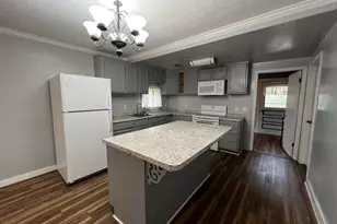 204 W 3rd St, Woodbine, GA 31569 - Photo 6