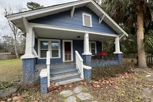 204 W 3rd St, Woodbine, GA 31569 - Photo 2