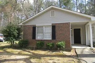 613 Windsor Dr SE, Conyers, GA 30094 - Photo 2