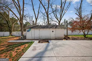 302 N Lafayette St, Eatonton, GA 31024 - Photo 48