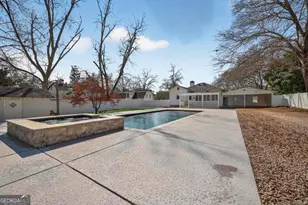 302 N Lafayette St, Eatonton, GA 31024 - Photo 2