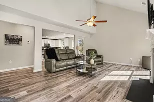 994 Lakeview Dr, Commerce, GA 30529 - Photo 8