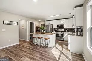 994 Lakeview Dr, Commerce, GA 30529 - Photo 12